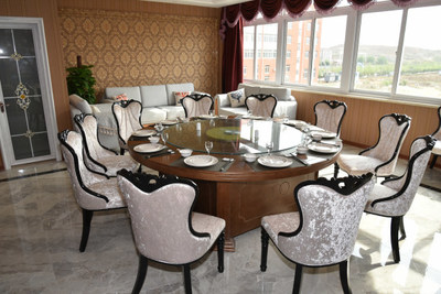 福萊春大酒店 一站式包間預(yù)定與管理服務(wù)，打造煙臺(tái)商務(wù)宴請(qǐng)與家庭聚會(huì)的理想選擇